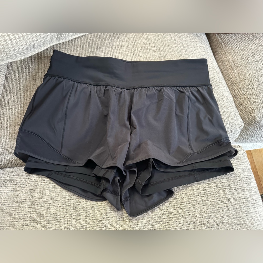Lululemon women’s medium rise shirts with spandex underneath - NWOT
